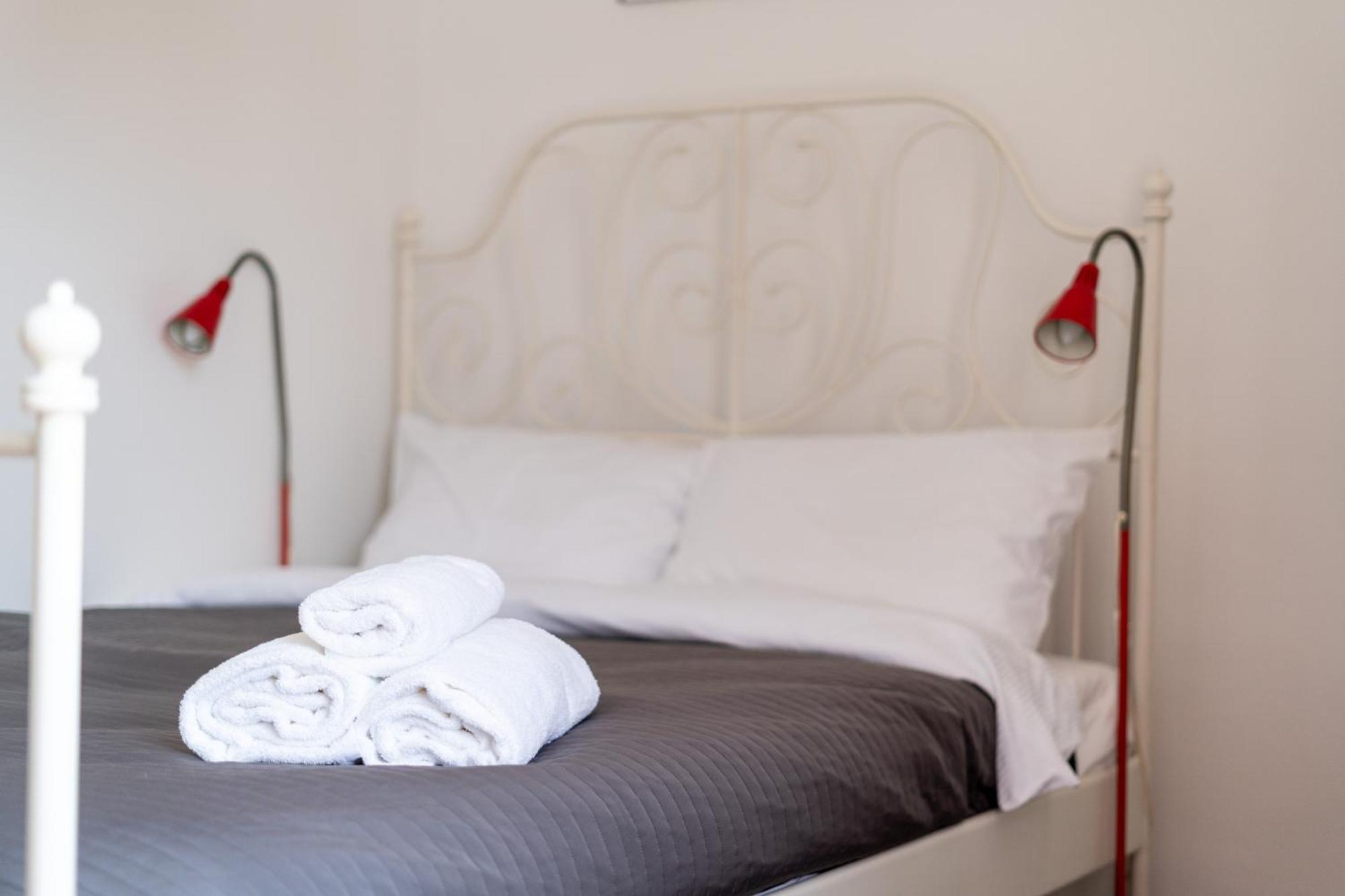 Old Town Spacious Apartment クラクフ エクステリア 写真